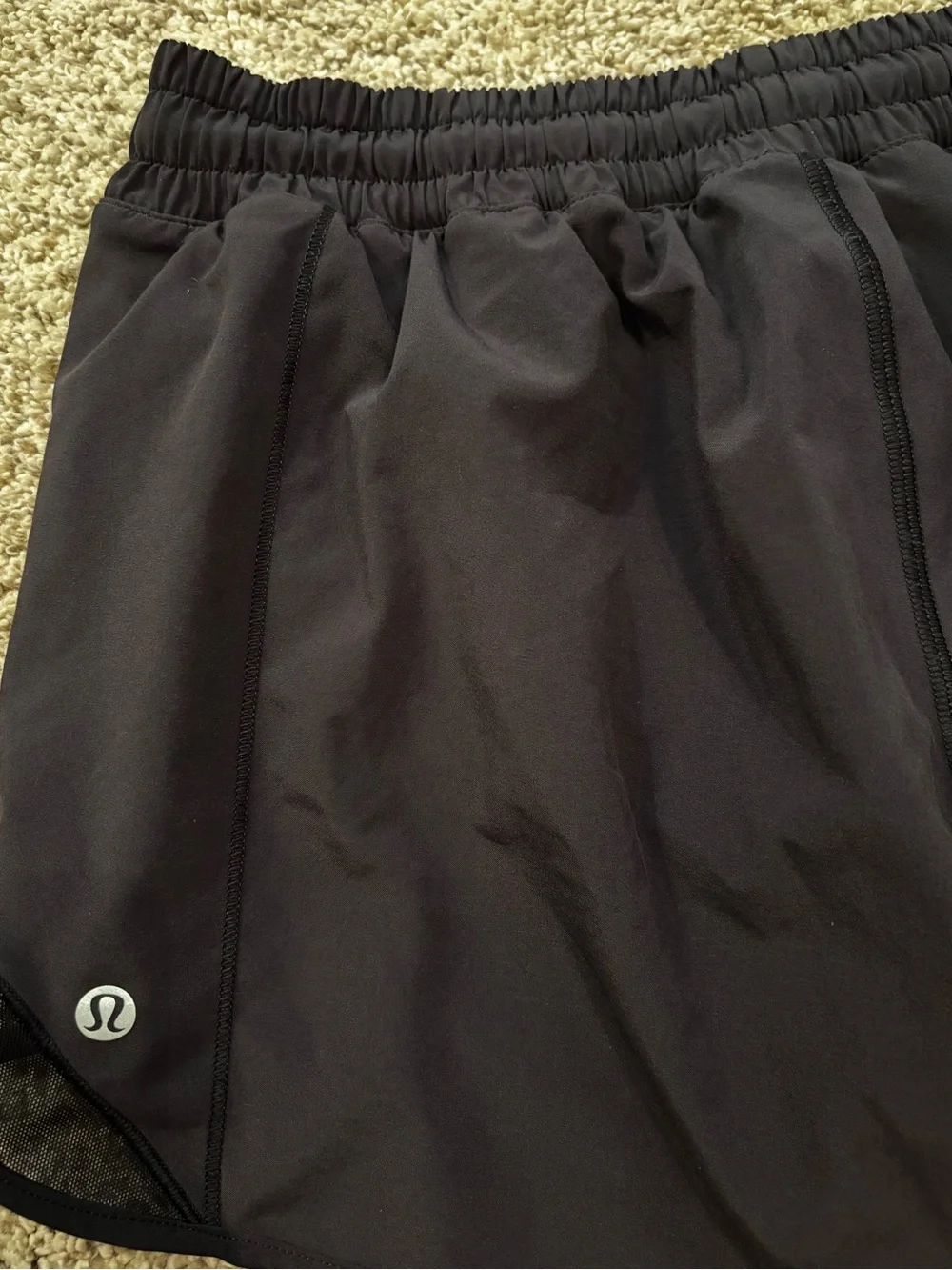 LULULEMON Hotty Hot low rise lined shorts. Size 10 tall.